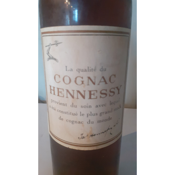 Hennessy Cognac Hennessy, 3 stars.2