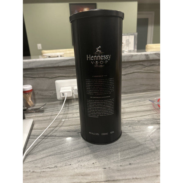 Hennessy Cognac Privilege VSOP United Visual Artists Edition.2