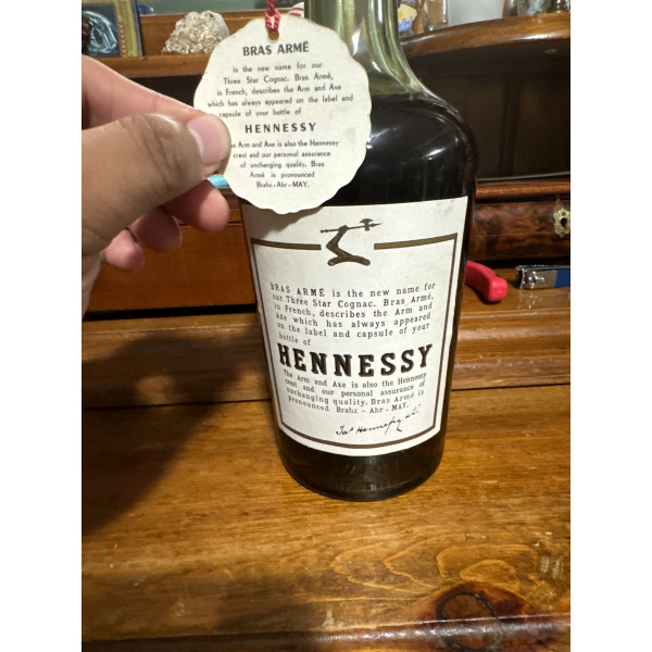 Hennessy Cognac Bras Armé 3 star.2