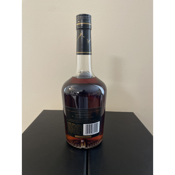 Hennessy Cognac VS In honor of 44th President with 2 glasses.2