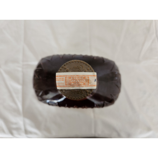 Crown Royal Fine De Luxe Blended Canadian Whisky 1.14 LITRES.4