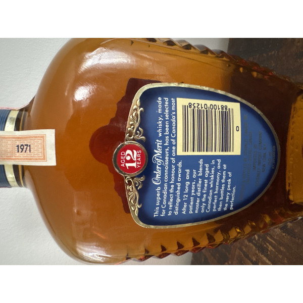 Ardberg Whisky Seagram's Order of Merit 12 Year Old Superior Deluxe Canadian Whisky 1971.2