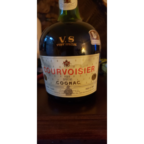 Courvoisier Cognac Very Special.5