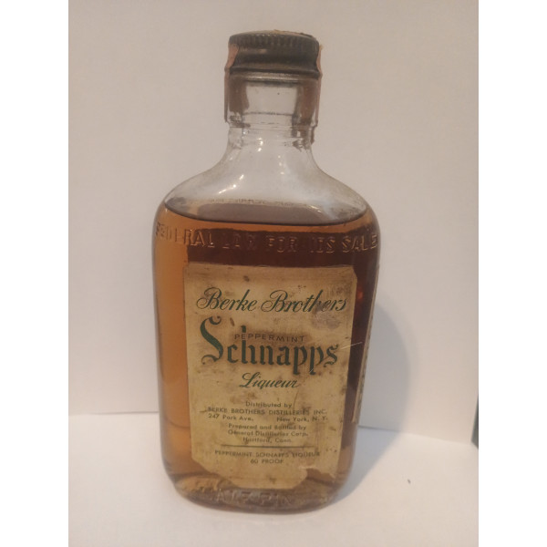 Berke brothers Peppermint schnapps 237mL.2