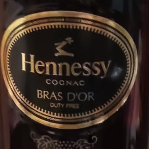 Hennessy Cognac Bras d'Or.5