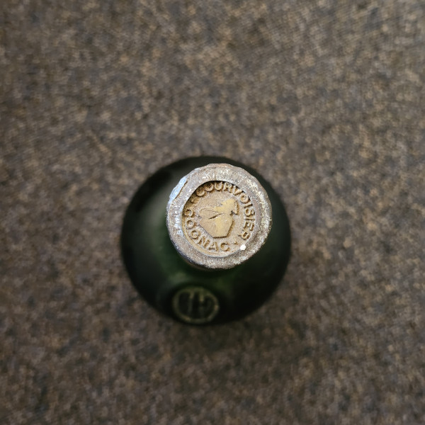 Courvoisier Cognac Napolean.4