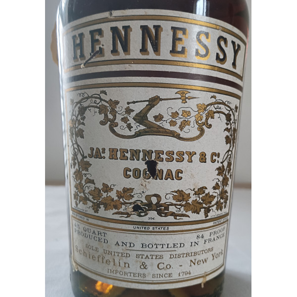 Hennessy Cognac Bras Arme.5