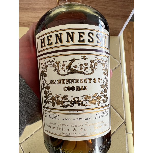 Hennessy Cognac Hennessy, bras armé.5
