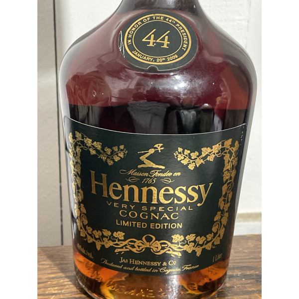 Hennessy Cognac Limited VS edition in Honor of the 44th president.5