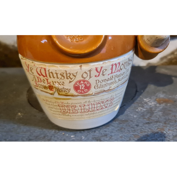 Ye Whisky of Ye Monks  12 years old Ceramic.5