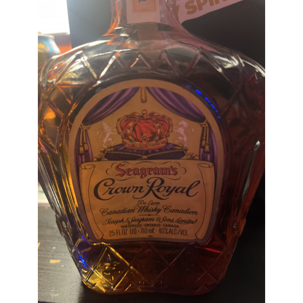 Croizet Cognac Crown Royal Blended Canadian Whisky 75cl 1968.5