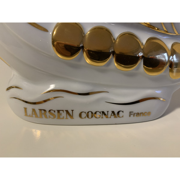 Larsen Cognac Invincible.5