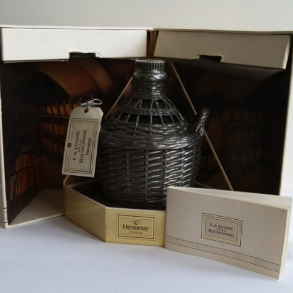 Hennessy Cognac La Dame de la Richonne.1