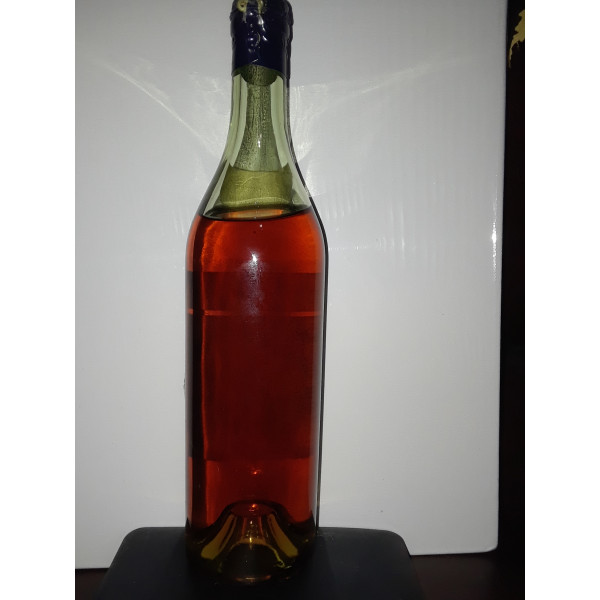 Martell Cognac  3 star cognac Very Old Pale.2