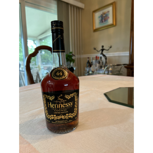 Hennessy Cognac Limited VS edition in Honor of the 44th president.1