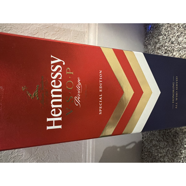 Hennessy Cognac Hennessy VSOP Privilege Cognac Honoring All Who Served Special Edition 750ml.5