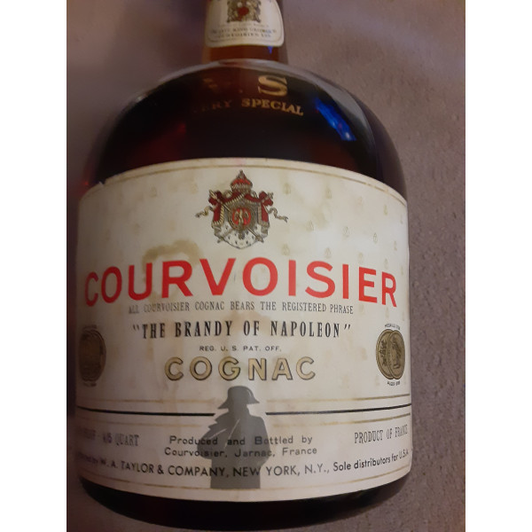 Courvoisier Cognac V.S Very Special  4/5 Quart.5