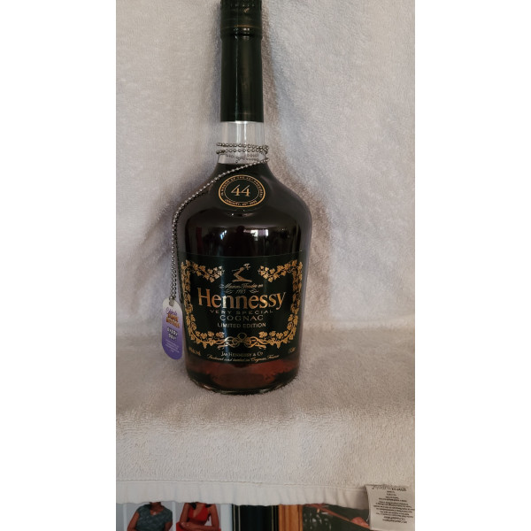 Hennessy Cognac  Limited Edition VS in Honor of the 44th President.1