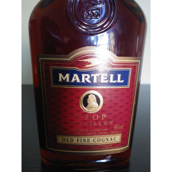Martell Cognac VSOP Medaillon Flask.5