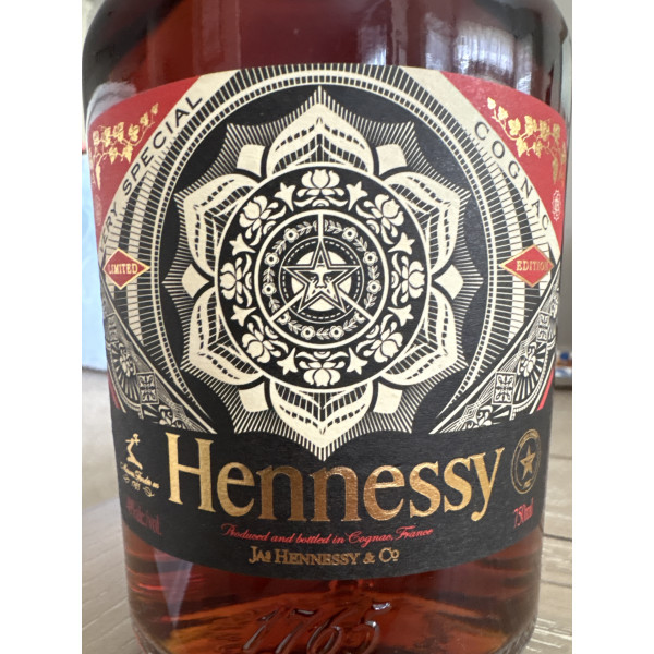 Hennessy Cognac Limited Edition VS Obey Serie Shepard Fairey.5