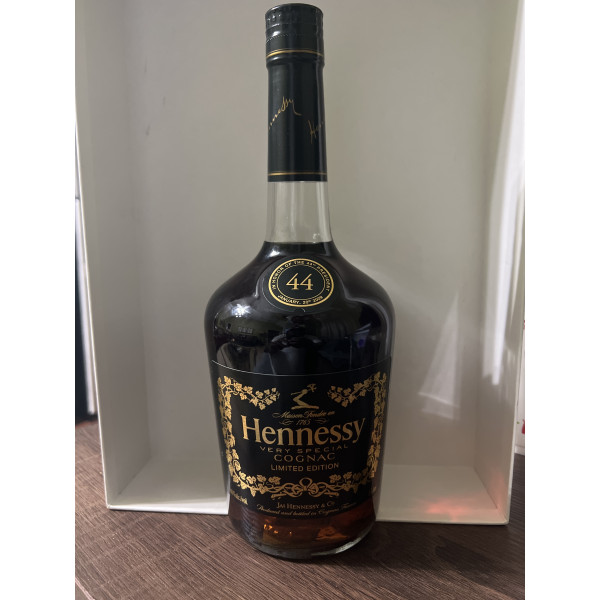 Hennessy Cognac VS Obama 44th President Limited Edition.1