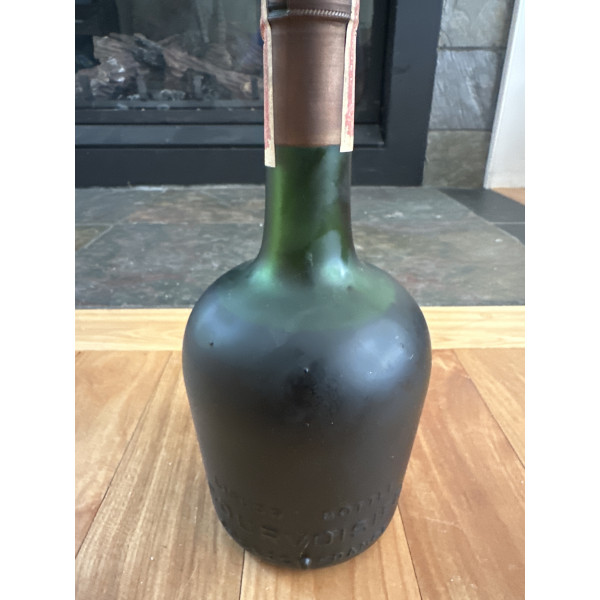Courvoisier Cognac Extra Vieille.2