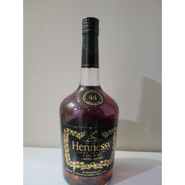 Hennessy Cognac Limited Edition In Honor of the 44th President .1