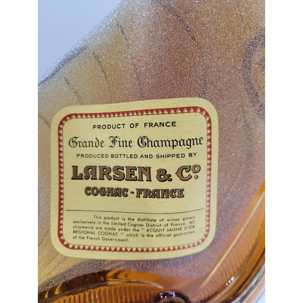 Larsen Cognac Invincible VO Fine Champagne Cognac.5