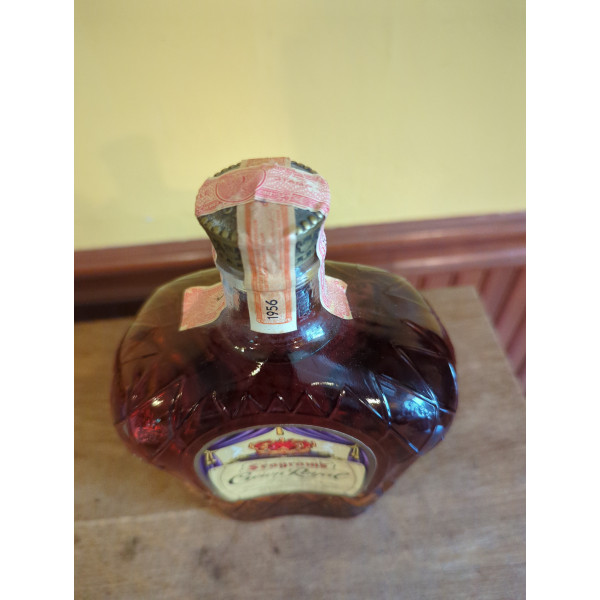 Seagrams Crown Royal Fine de Luxe.4