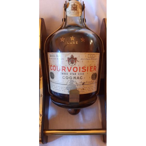 Courvoisier Cognac Courvoisier 3 Star Luxe Cognac Cannon Craddle.5