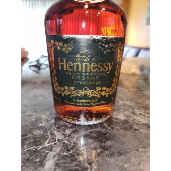 Hennessy Cognac Limited VS edition in Honor of the 44th president.5