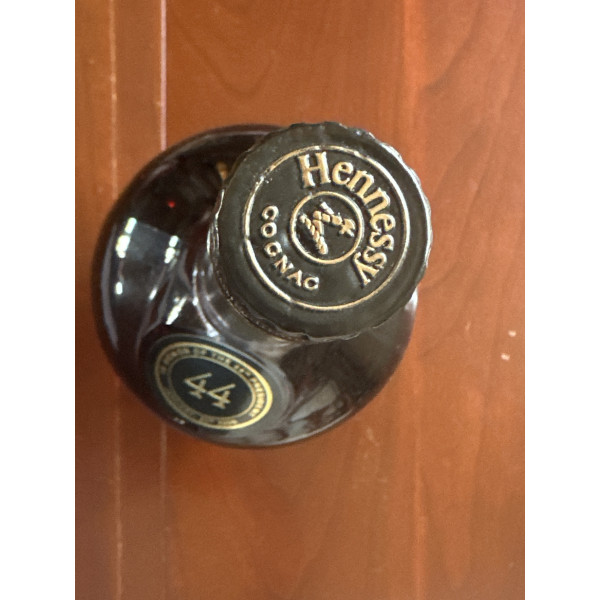 Hennessy Cognac Very Special Limited Edition in Honor of the 44th President.4