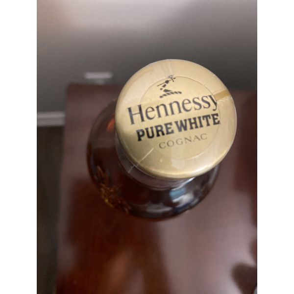 Hennessy Cognac Hennessy, Pure White Cognac.4