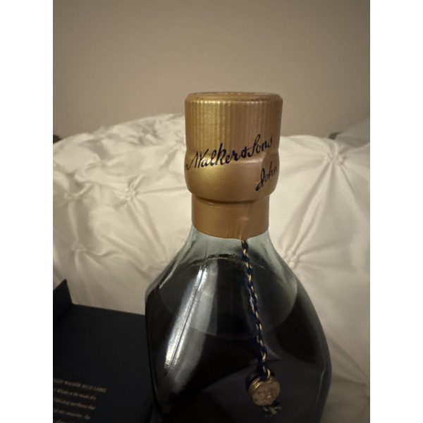 Johnnie walker Blue Label Limited Edition Design San Francisco.3