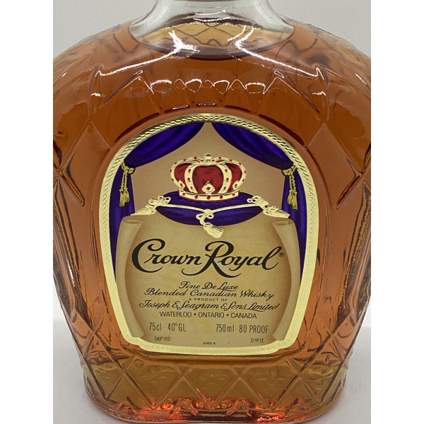 Seagram’s Crown Royal Fine De Luxe.5