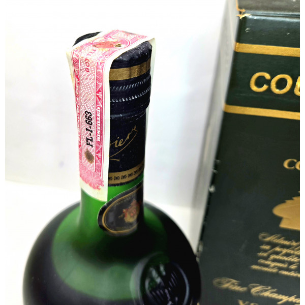 Courvoisier Cognac VSOP.4