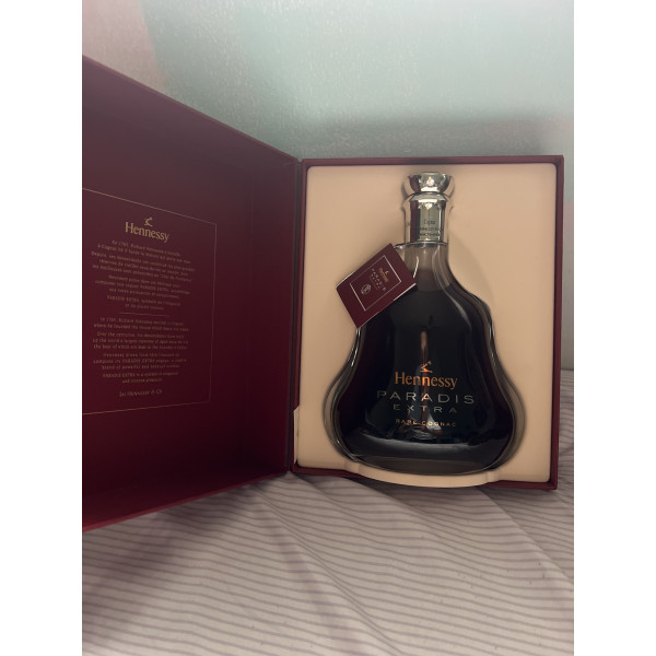Hennessy Cognac Paradis Extra Rare.1