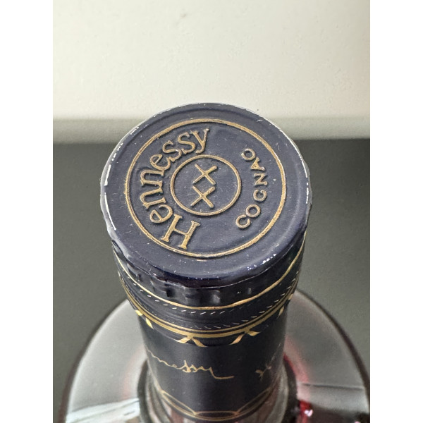 Hennessy Cognac VS Limited Edition XX KAWS.4