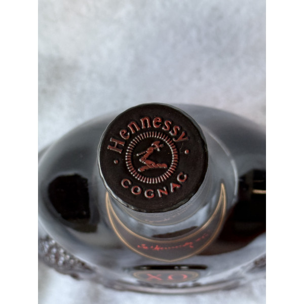 Hennessy Cognac 50th Anniversary XO .4
